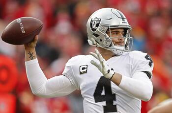 Radiers de Las Vegas firmaron millonaria renovación a estrella