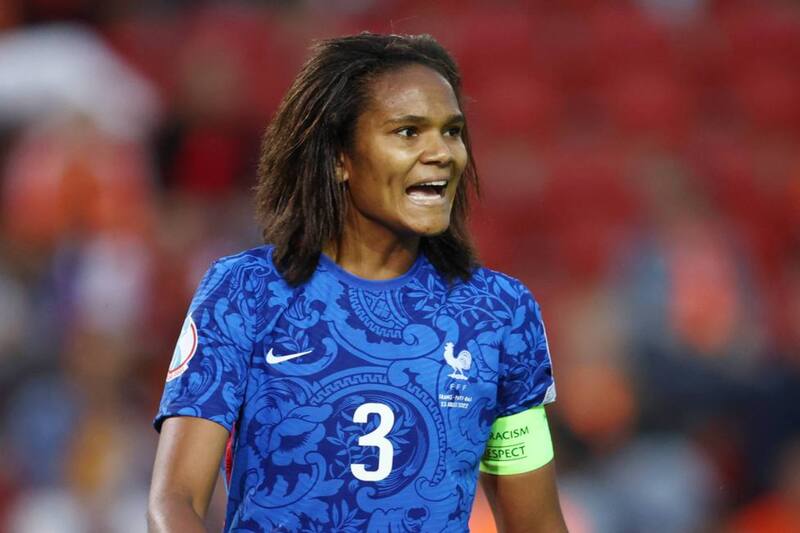 La capitana de la Selección Francesa, Wendie Renard, renunció al equipo en febrero pasado por diferencias con la entrenadora de ese entonces, Corinne Diacre,