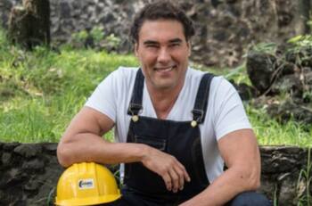 Eduardo Yáñez cierra su tienda de overoles