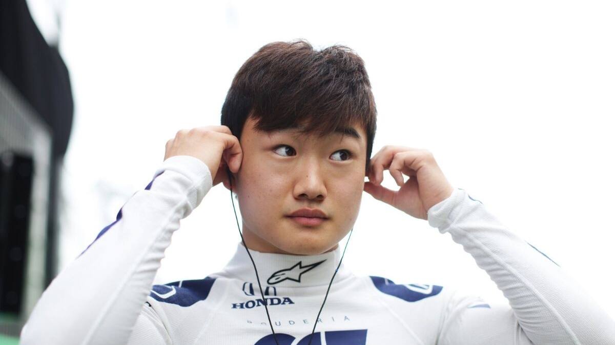 Yuki Tsunoda: "No puedo decir que estoy contento con la renovación de Checo Pérez"