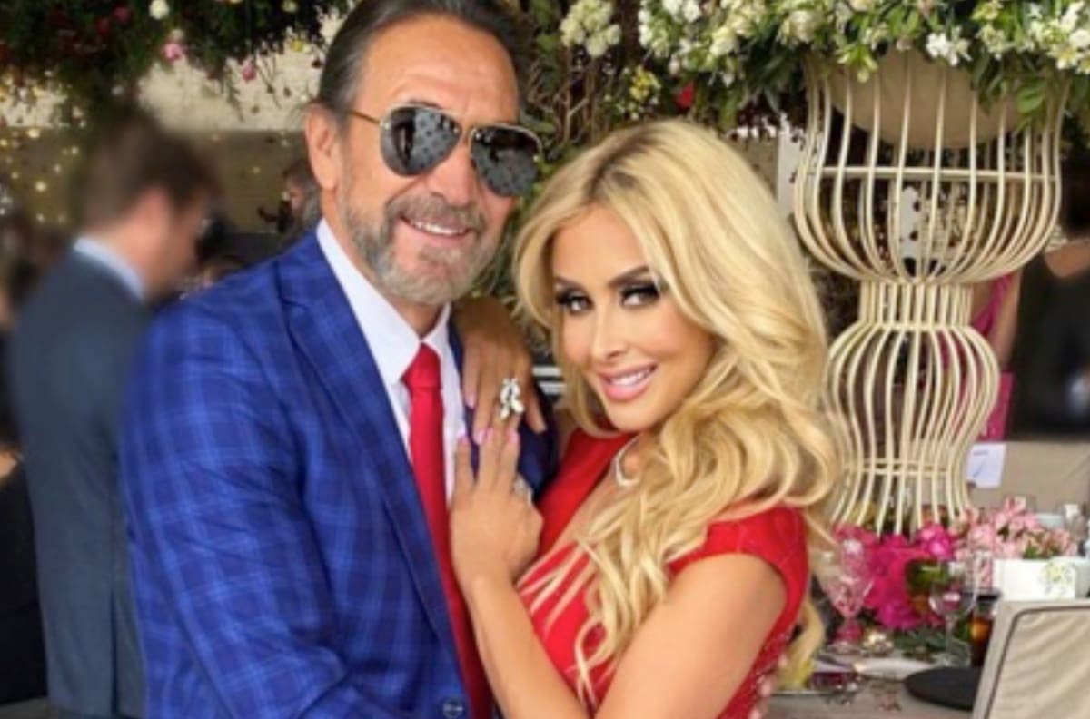 Cristy Solís, con 61 años, hipnotiza a "El Buki"con elegante outfit