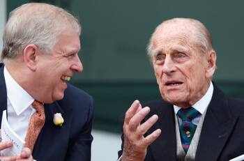 El príncipe Andrés habló por primera vez desde el escándalo con Jeffrey Epstein para despedir a su padre, el príncipe Felipe