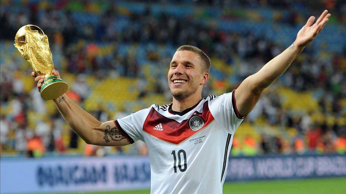 Día clave: Directivo del Querétaro se reunirá mañana con Lukas Podolski