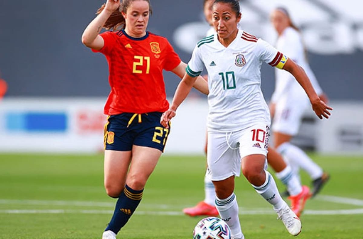 México femenil tuvo duro aprendizaje ante España
