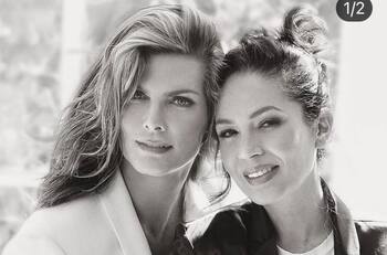 María Félix cautivada por la belleza de Monserrat Oliver