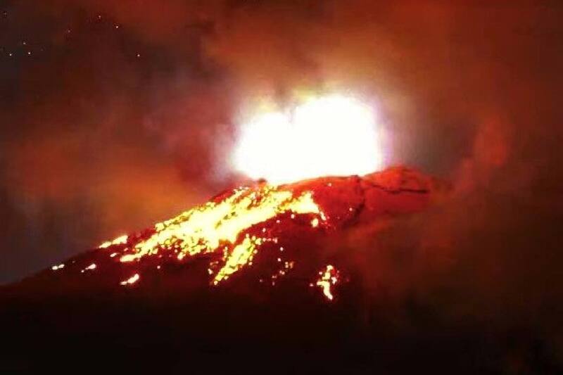 Popocatépetl: erupción 18 de abril.