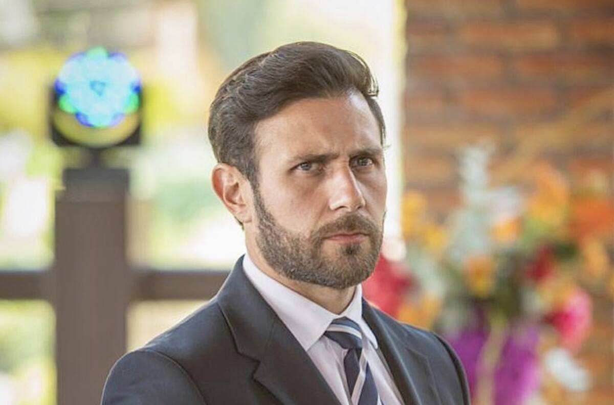 “¡Ay, no! Tus flores son de quinceañera”: Carlos Ferro confesó que no la ha ido bien en el amor