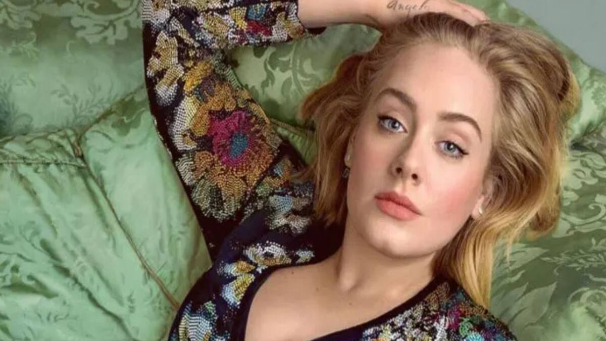 Adele reaparece en una fiesta de los premios Oscar y luce bellísima