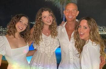 Andrea Legarreta y Erik Rubín celebran los 15 años de su hija en Nueva York