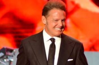 "Sky", el famoso yate en el que Luis Miguel paseaba con sus novias