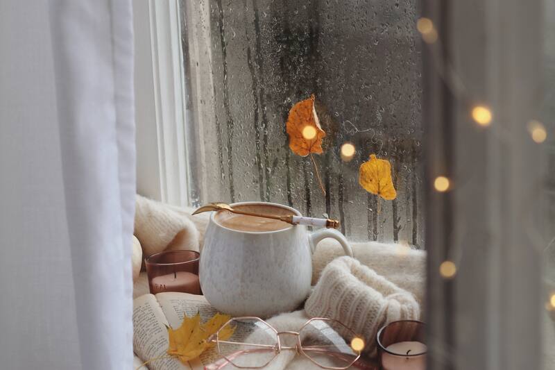 Si hay lluvia, puedes realizar estas actividades sin salir de casa. Créditos: Pexels.