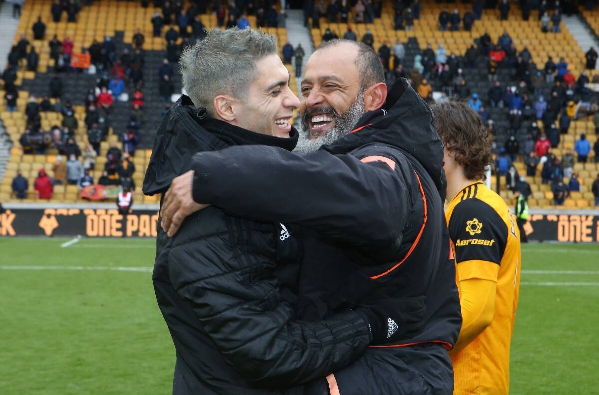 Raúl Jiménez se despidió de Nuno Espírito Santo en su último partido como estratega de los Wolves