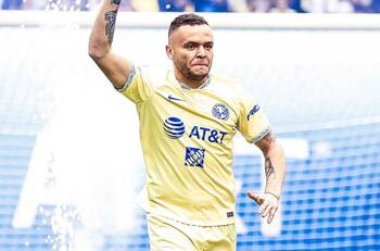 VIDEO | Así se divierte Jonathan “Cabecita” Rodríguez en el campamento del América