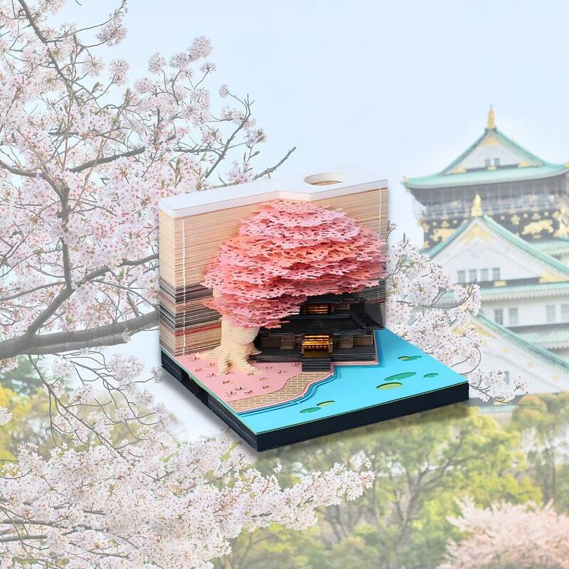 Hay en existencia desde árboles, pianos, el planeta tierra, hasta edificios y fachadas completas.