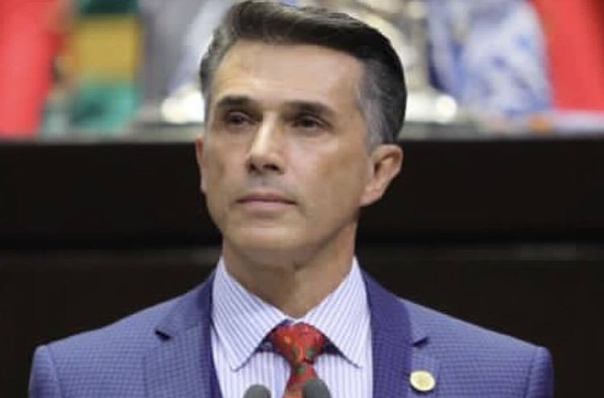 Sergio Mayer se encuentra hospitalizado, quizá por envenenamiento