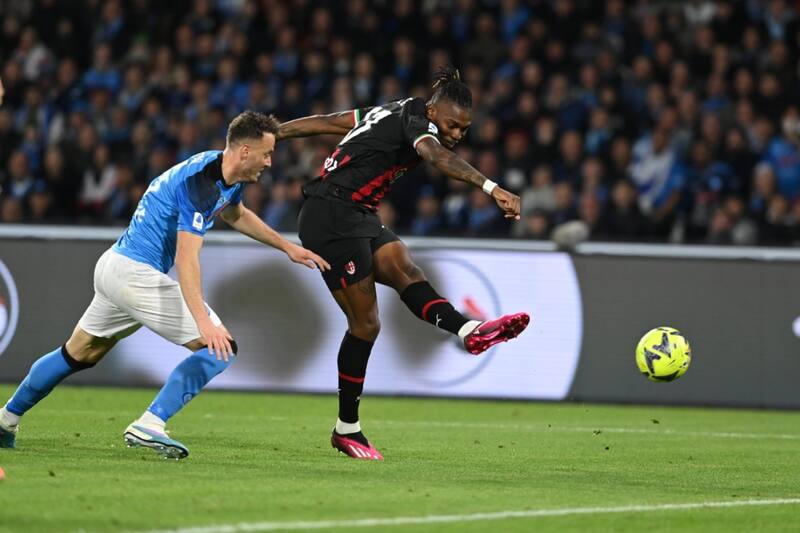 AC Milán y Napoli van por la clasificación a semifinales de la Champions League (Foto: ChampionsLeague)