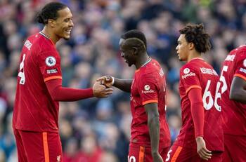 Un gran Brighton sorprende al Liverpool