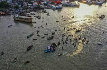 Barco volcó en Bangladesh y dejo al menos cinco muertos y 20 desaparecidos