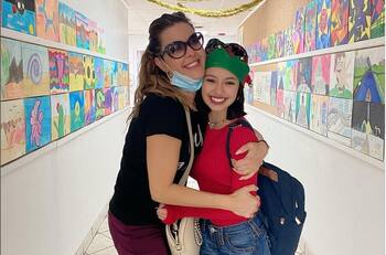 Hija de Alicia Machado le pide implantes de seno como regalo. Ella le responde