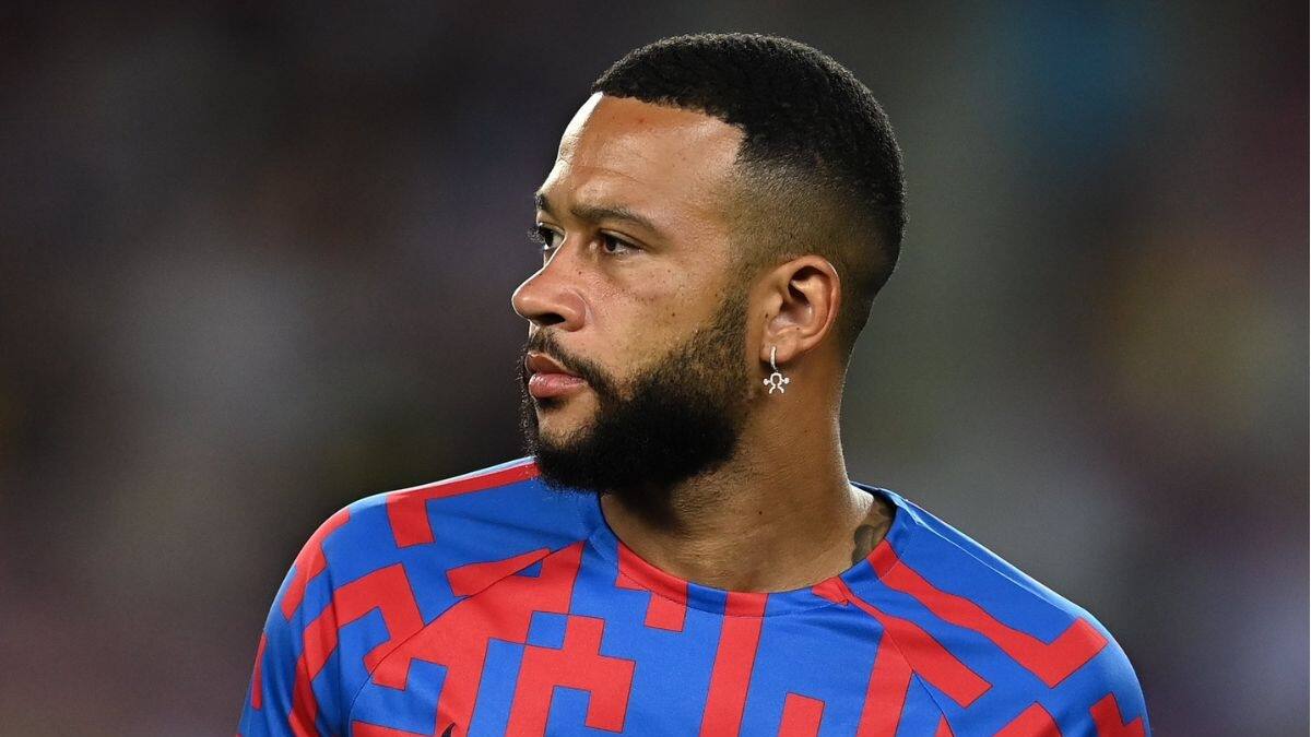 Xavi Hernández aclara su postura ante la salida de Memphis Depay del FC Barcelona