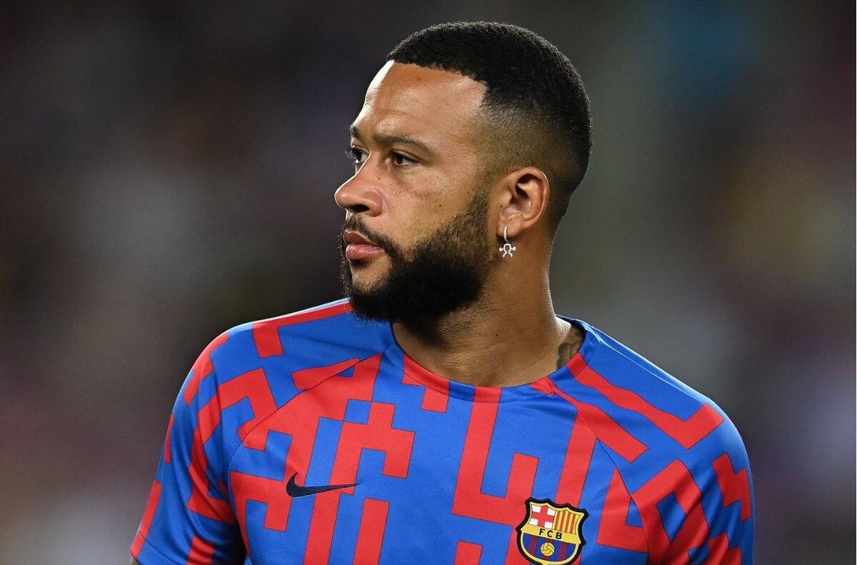 Xavi Hernández aclara su postura ante la salida de Memphis Depay del FC Barcelona