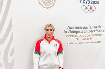 Aremi Fuentes denuncia al gobierno de Baja California por darle cheque sin fondos