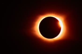 ¿Cuándo es el eclipse lunar de mayo 2023?