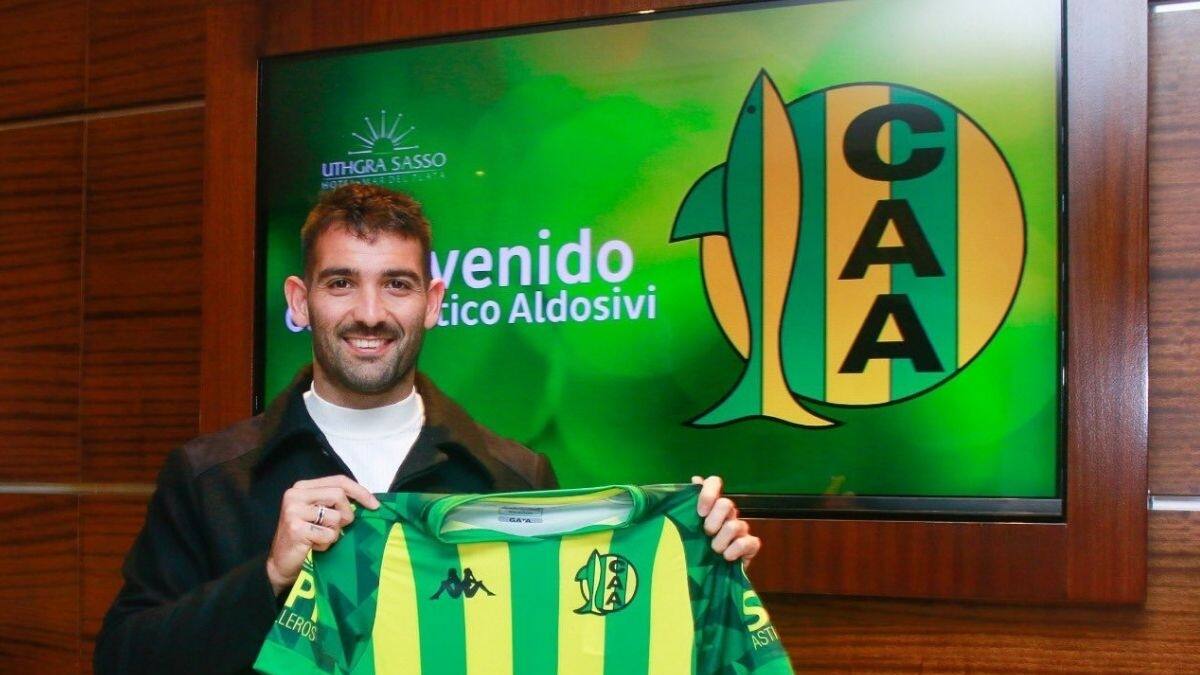 Cauteruccio ex delantero de Cruz Azul, cambió de equipo en Argentina