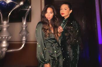 Ángela y Aneliz Aguilar comparten un momento como hermanas haciendo ejercicio