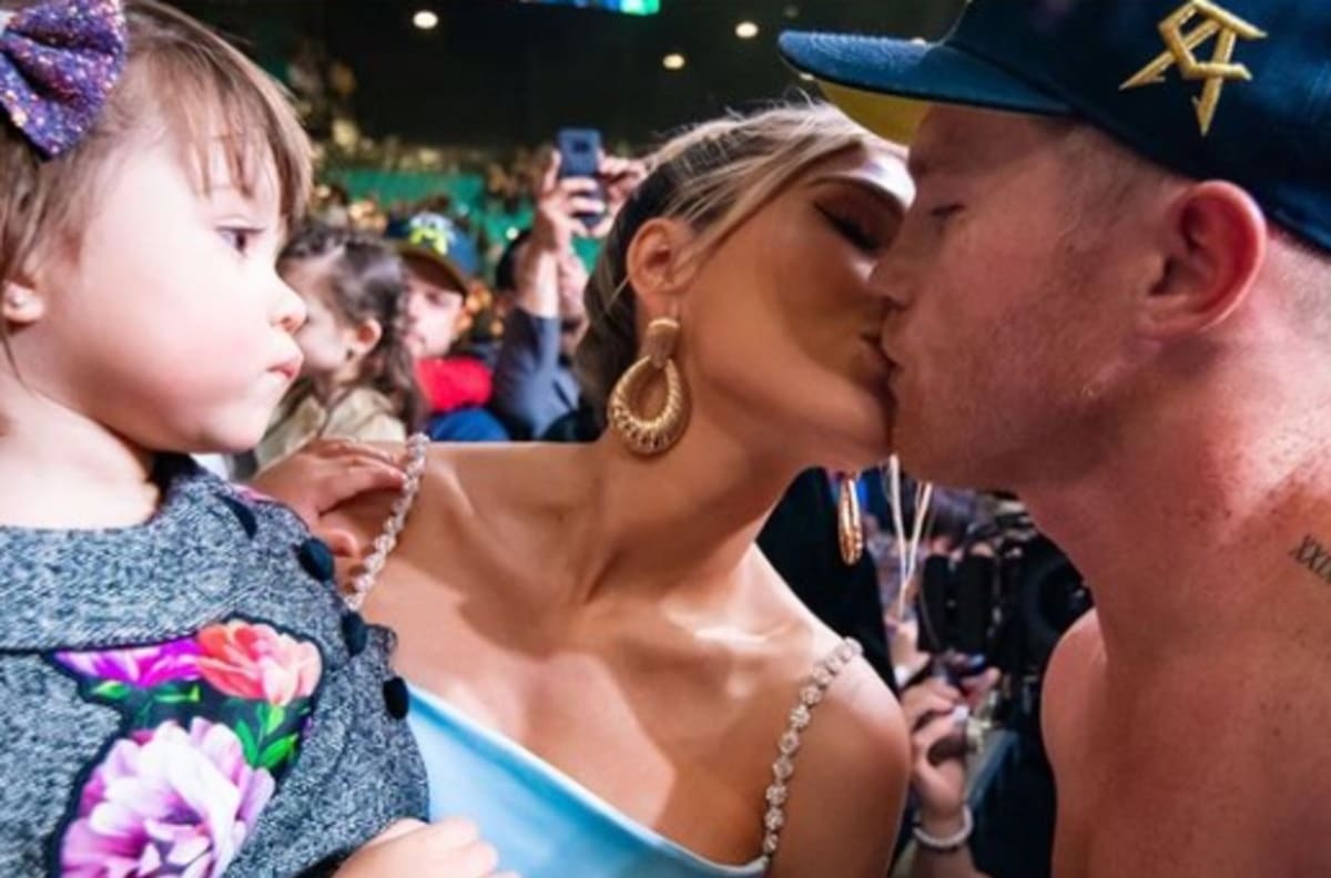 Hija de "El Canelo" Álvarez, feliz de ser princesa de Disney