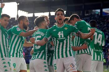 Real Betis de Andrés Guardado y Diego Lainez derrotaron al Granada