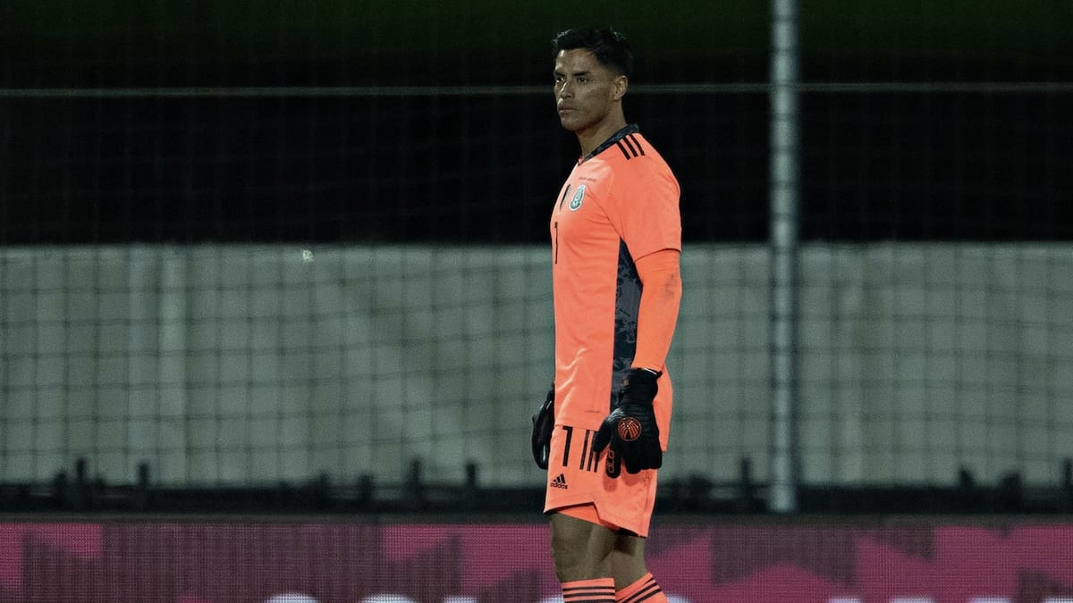 Alfredo Talavera se mantiene invicto en su regresó al Tri