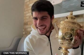 VIDEO | El chascarro de Carlos Alcaraz en entrevista en vivo tras ganar Wimbledon