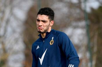 Exfutbolista y comentarista inglés alabó a Raúl Jiménez: "Un delantero de clase mundial"