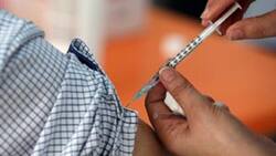 Cerveza, porros y entradas al béisbol: Así incentivan en Estados Unidos a su población a vacunarse