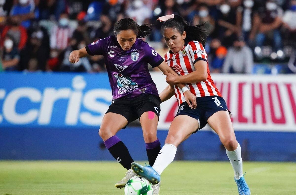 Chivas vence 4-2 a Pachuca y llega a la final de la Liga MX Femenil con importante ventaja