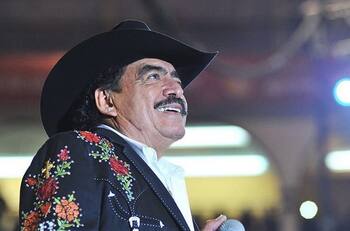 Joan Sebastian es recordado en su natal Juliantla, en su cumpleaños