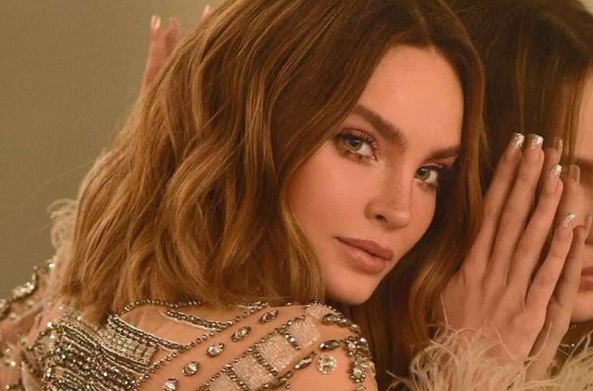 Cabello corto, entre brillos y mezclilla: Belinda lució maravillosa en el estreno de "La Voz Kids"