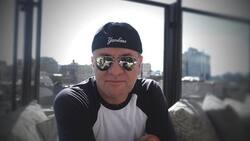 José Alberto Castro cansado de que le busquen relaciones, "estoy tranquilo y en paz"