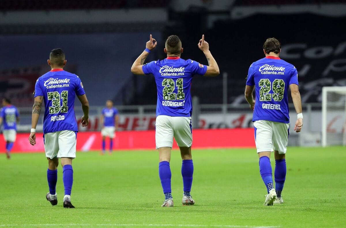Del último lugar a la cumbre: las dos caras de Cruz Azul en el Guardianes 2021
