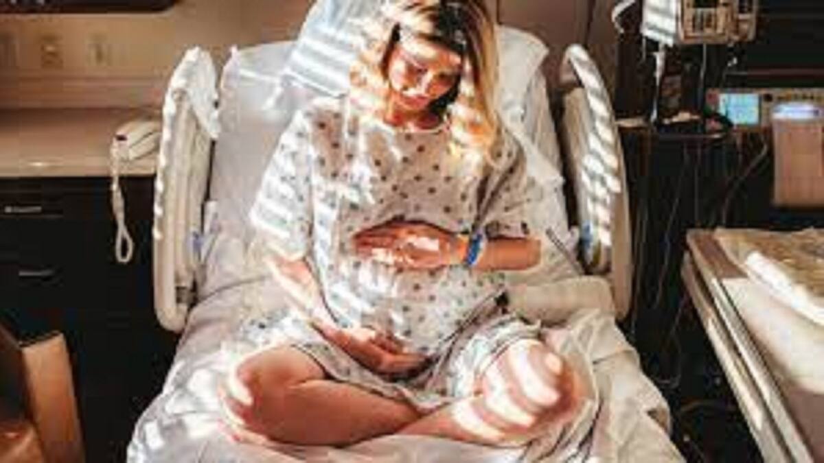 Bebés de madres con Covid-19 pueden nacer antes y con bajo riesgo de infección