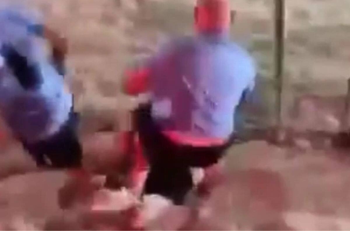 VIDEO | Aficionados chilenos protagonizan brutal campal con futbolistas uruguayos