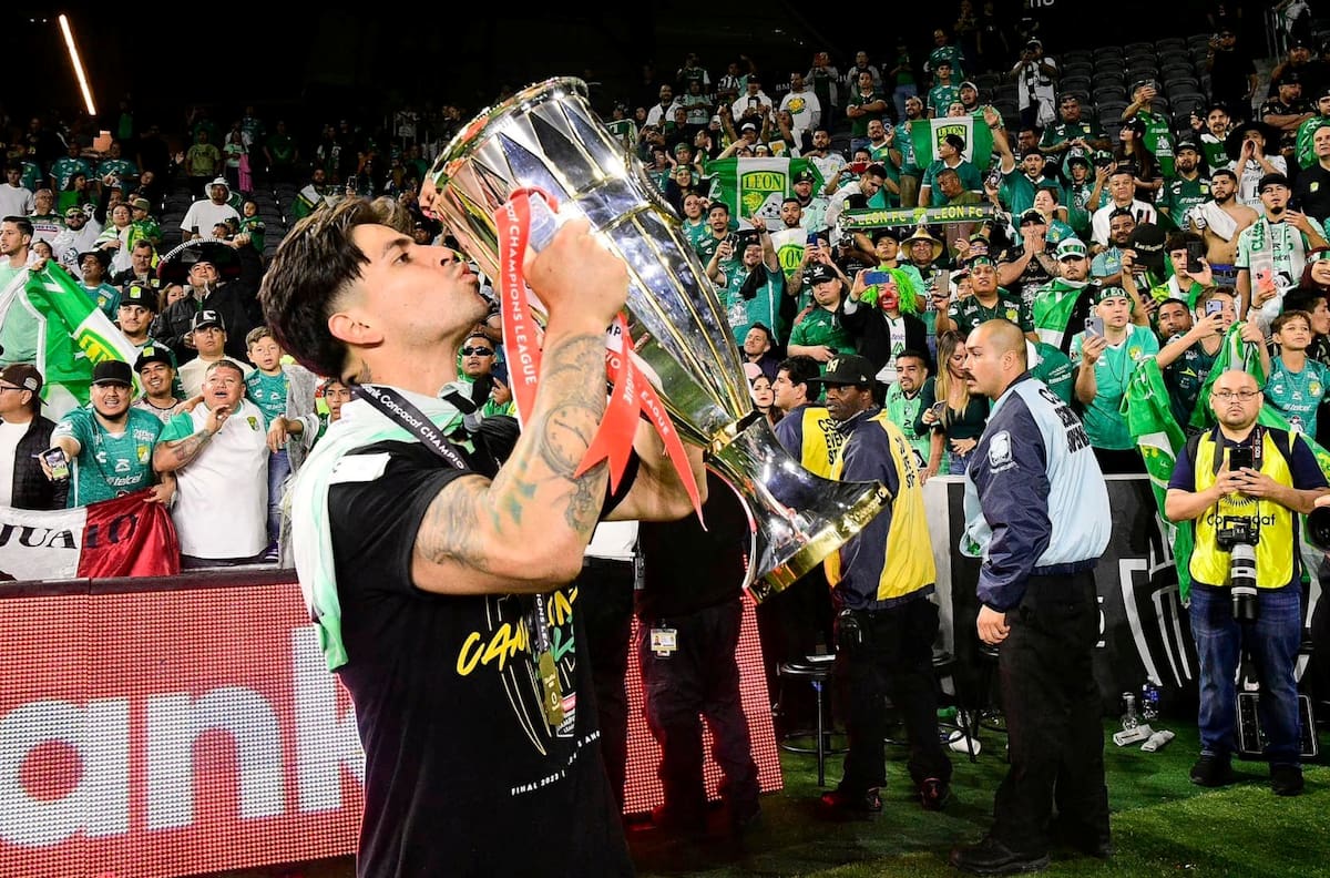 Víctor Dávila es mejor jugador de la Concachampions y le envían mensaje a Berizzo: “Ahora lo va a poner el ciego y sordo de la selección”
