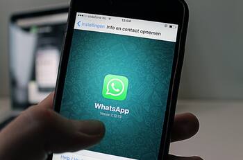 Quítale el zoom de la cámara de WhatsApp con este increíble truco