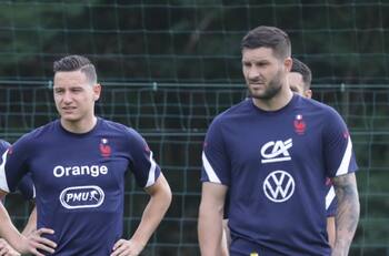 ¡Cumplió su promesa! André Pierre Gignac no festejó el gol ante México