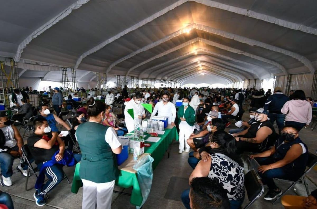 ¡Atención rezagados! Último día para vacunarse con AstraZeneca en la CDMX