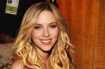 Scarlett Johansson podría sumarse a DC tras demandar a Disney