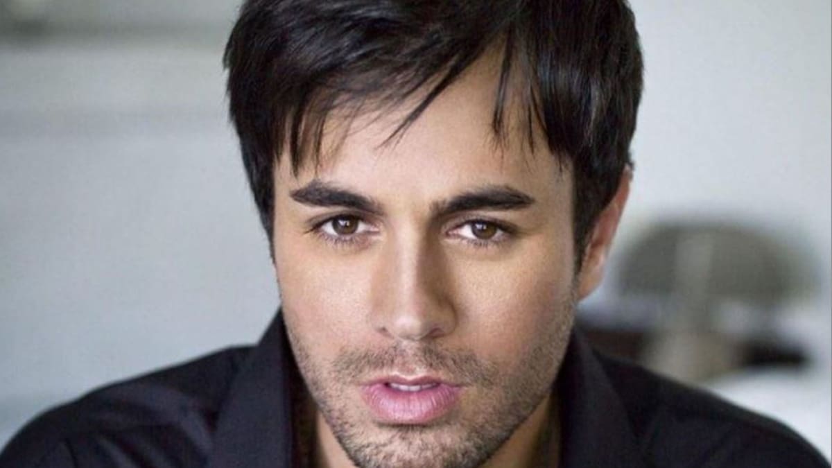 Enrique Iglesias confiesa que en la mansión Playboy vivió una de las fiestas más "locas" de su vida