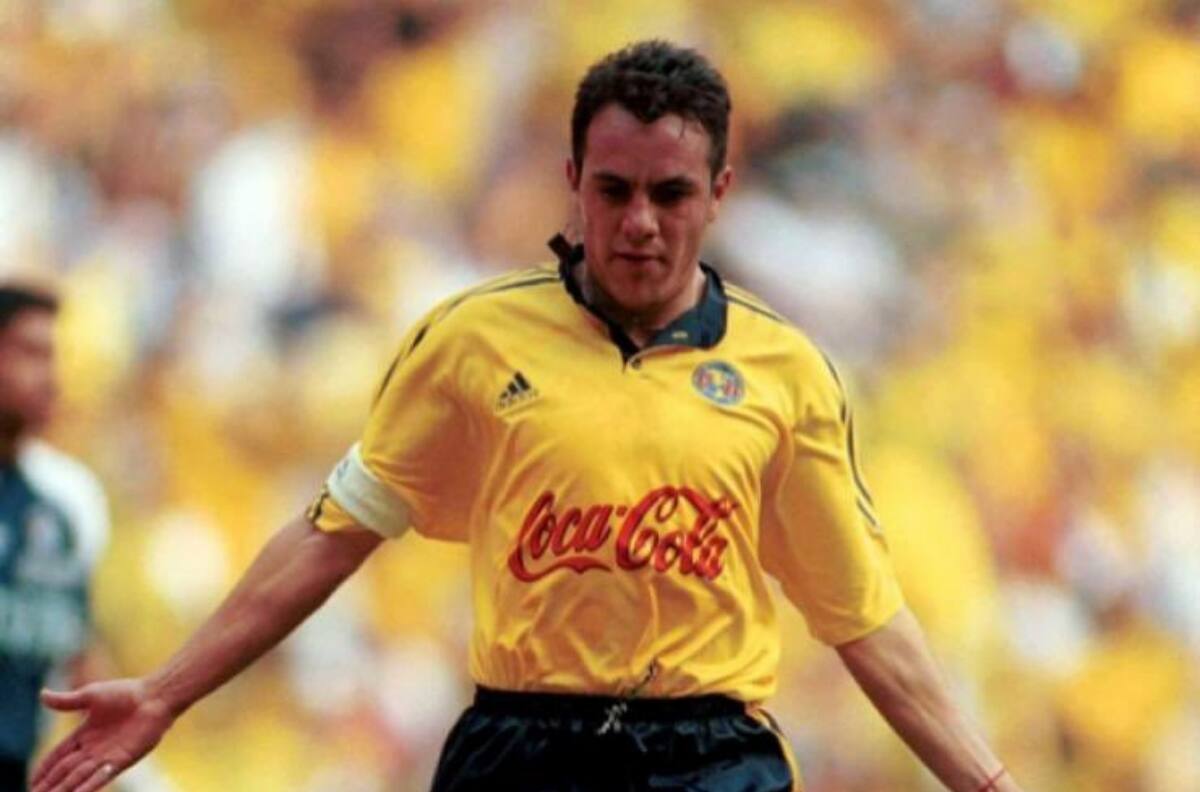 Cuauhtémoc Blanco, el debut del ídolo azulcrema