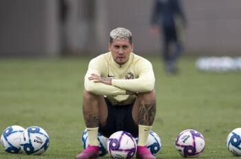 Nicolás Castillo fue rechazado por el equipo de sus amores en Chile